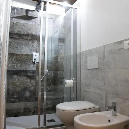Sopra Il Portico לינה וארוחת בוקר סן ג'ובאני ביאנקו